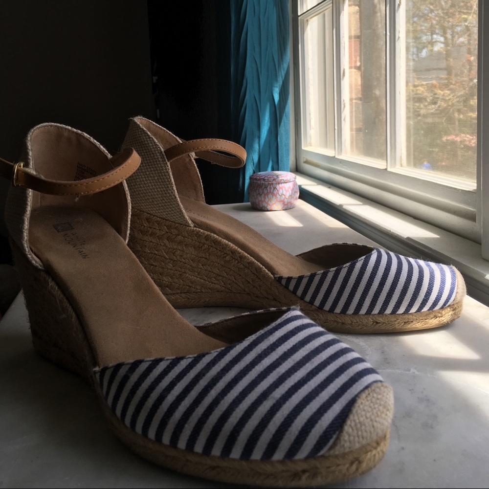 Casual wedge heels